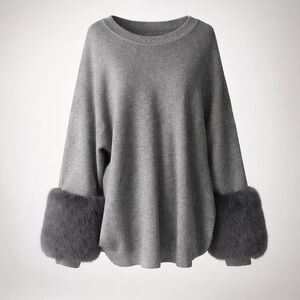 Saks Fifth Avenue NWT Oversized Scoopneck sweater, Faux Fur Cuffs, grey, S